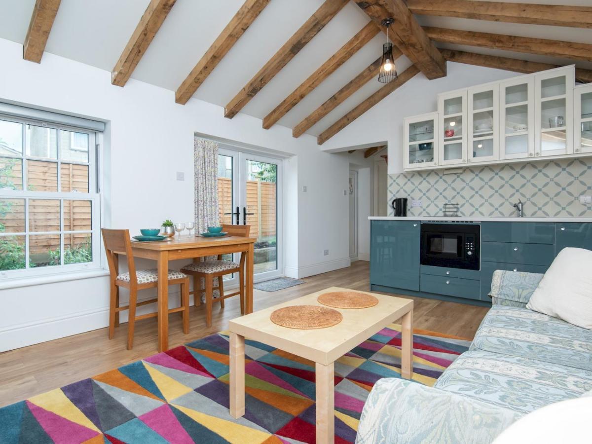 Pass The Keys Charming Garden Cottage With Parking Μπαθ Εξωτερικό φωτογραφία